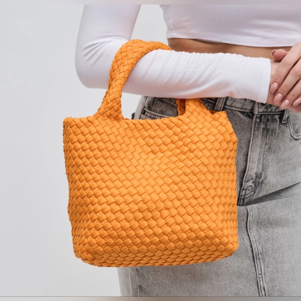 #479 SALE 🛑78 FINAL PRICE! FABULOUS BOHO TRENDY Small Woven Neoprene Crossbody - Picture 9 of 14